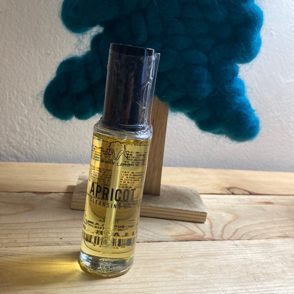 NEW Dirty Lamb Apricot Cleansing Oil